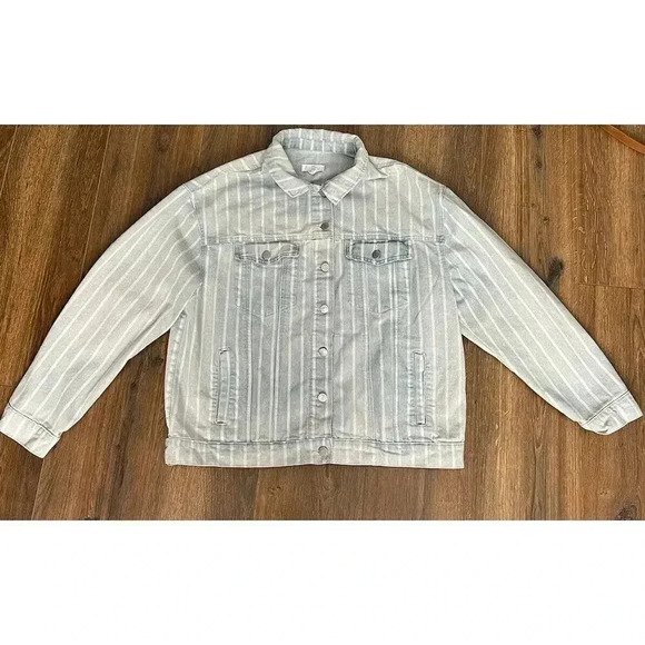 Women's Large Ivy&Main‎ Blue & White Jean Jacket - Picture 1 of 7